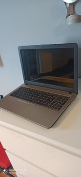 Laptop Asus mało używany 