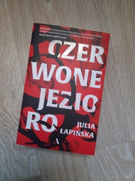 Julia Łapińska CZERWONE JEZIORO kryminał