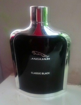 Pusta butelka jaguar 