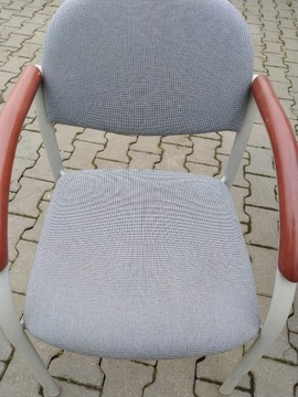 Krzesło konferencyjne / biurowe