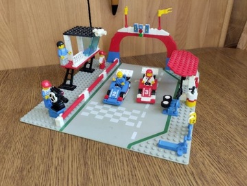 Lego 6381 Motor Speedway Classic Town 