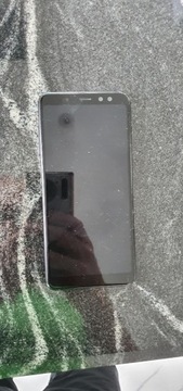 Samsung Galaxy A8 4 GB / 32 GB czarny