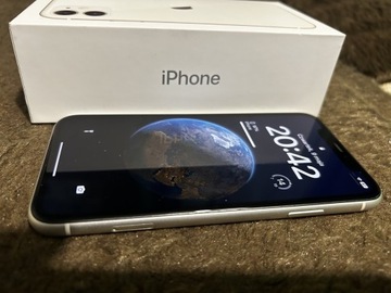 iPhone 11 64gb biały, bateria 87% kondycji