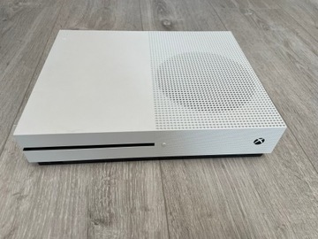 Xbox One S po gruntownym czyszczeniu/SPA