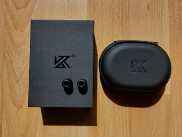 Nowe rewelacyjne słuchawki KZ ZSX etui mikrofon