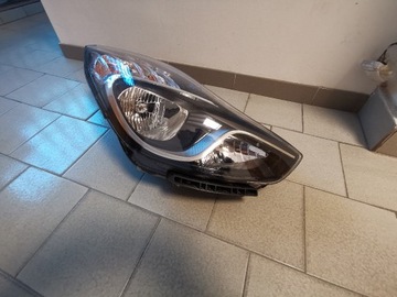 REFLEKTOR LAMPA PRAWA PRZÓD HYUNDAI ix20 10- CAŁA