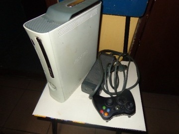 Konsola XBOX 360E Console 250 GB(2280/21)