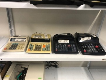 Elektryczne kalkulatory biurowe, różne rodzaje