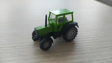 Wiking  Dx 4 ciągnik traktor H0