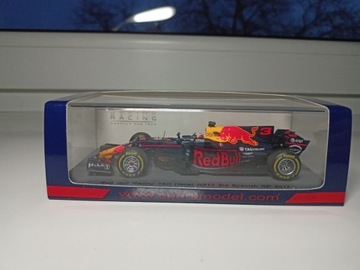 F1 Red Bull RB13 Daniel Ricciardo 2017 Spark 1/43