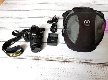 Nikon D60 + obiektyw Nikon DX 18-55 torba, 3 karty 
