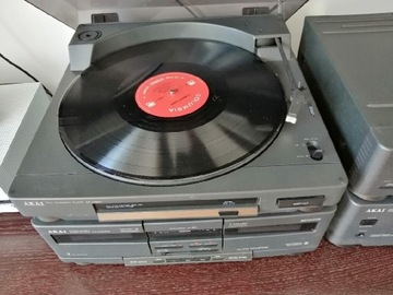 Gramofon AKAI AP M600 