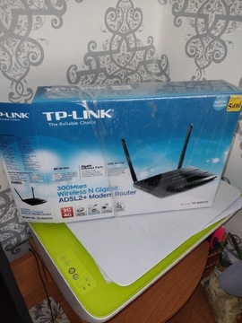 Router TP-LINK Model No.TD-W8970 