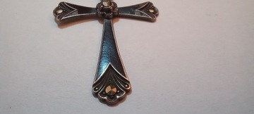 zabytkowy Krzyżyk medalion srebro 835