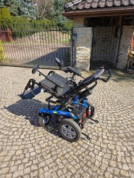 Elektryczny wózek invacare B500 z ekspozycji