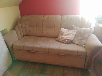 Komplet mebli (sofa+ 2 fotele)