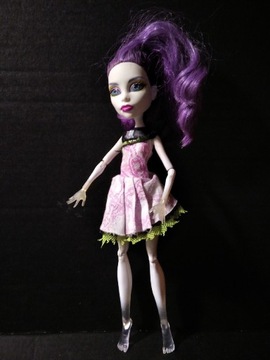 Mattel 2010 Monster High Spectra Vondergeist 