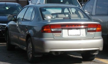 blenda klapy tył Subaru Outback sedan 99-2004