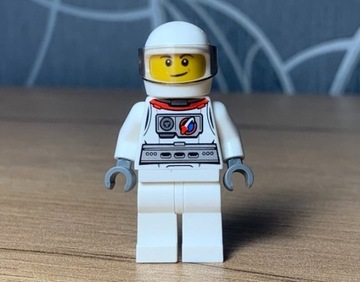 Lego minifigurka cty0569 Pilot (60079)