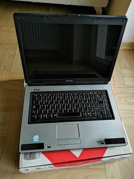 Laptop Toshiba Satellite L40-17Q