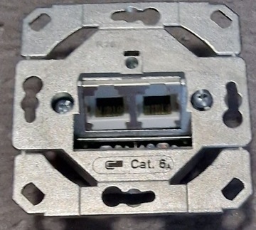 Puszka sieciowa Metz Connect UPK modułowa C6A 