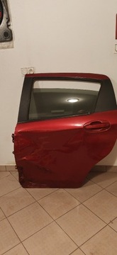 Drzwi Toyota Yaris III 3 2014 lewe tylne uszkodzon