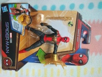 HASBRO SPIDER-MAN  FIGURKA Z BRONIĄ web spin 15cm