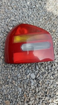 Lampa audi a3 8l lewy tył