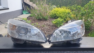 Lampa lampy reflektor w204 bixenon skrętny