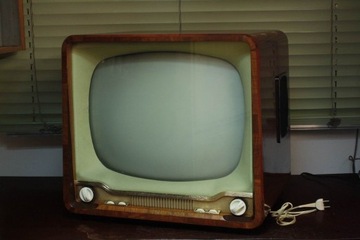 Stary TV Tesla 4208U-6 rok prod. 1960