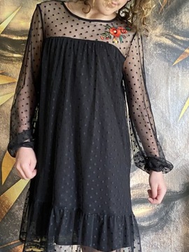 Koronkowa czarna sukienka Top Secret, roz.40