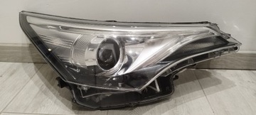 Lampa prawa przednia toyota Avensis t27 lift