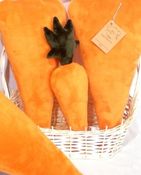 Poduszka dekoracyjna marchewka mała ok 38cm