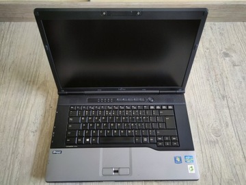 Laptop Fujitsu E752 15,6 16GB 500GB SSD + gratis