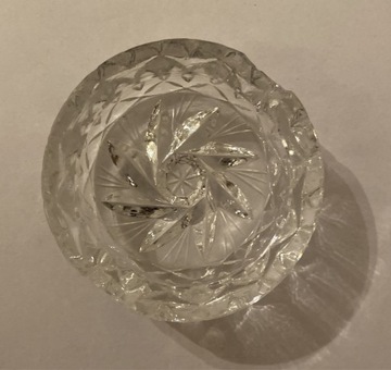 Mała popielniczka kryształowa, średnica 7cm