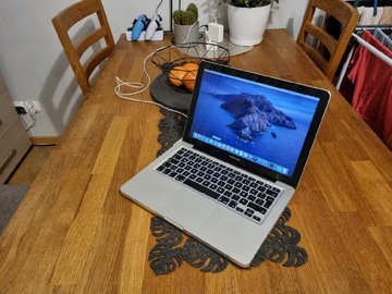 Macbook pro 13" i5 8gb ssd 240gb