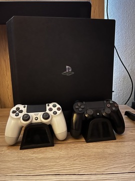 Konsola  SONY Playstation 4 PRO 1TB