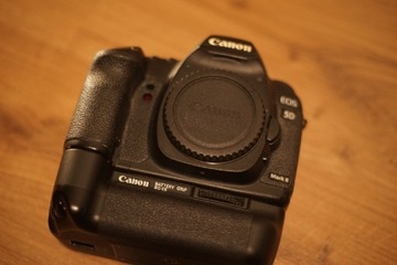 Canon Eos 5D Mark II (2) + Grip