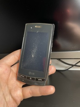 Smartfon LG GT500