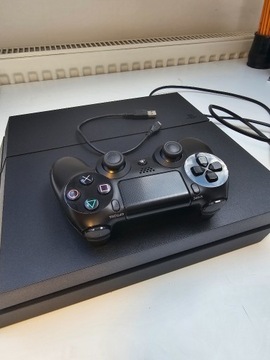 Konsola Sony PlayStation 4 500 GB czarny