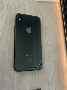 Apple iPhone XS uszkodzony