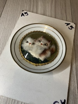 talerzyk dekoracyjny z kotkiem.  porcelana chińska