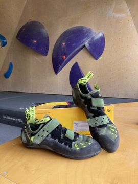 La Sportiva Tarantula 43