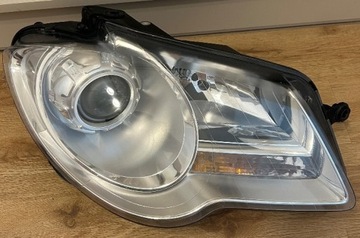 Vw Touran lampa prawa