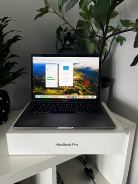 MacBook Pro 2020 I5/16/512