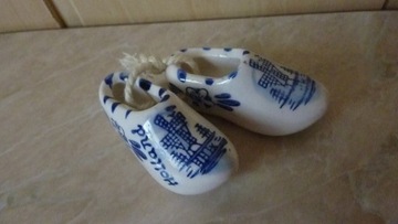 Piękne mini porcelanowe buciki holenderskie 