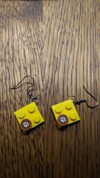 Kolczyki LEGO - kwadraciki z psią łapką