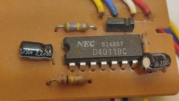 NEC D4011BC na plytce