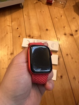 Apple Watch 8 red cellular 45 mm