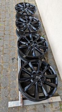 Oryginalne felgi alum. 7Jx18" Mazda 3 (5x114.3)